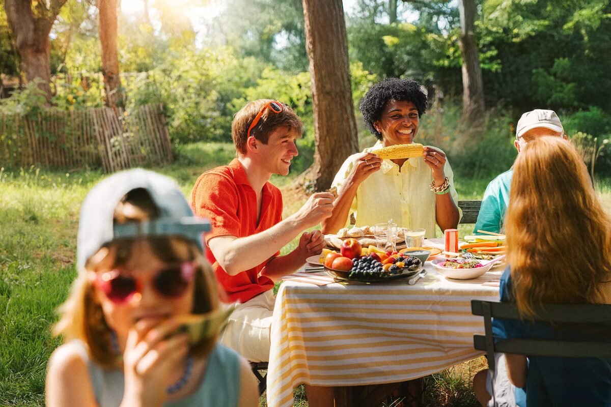 Garden Table Stories: Summer, Light, and Food Moments Outdoors – a food reportage by Marina Jerkovic