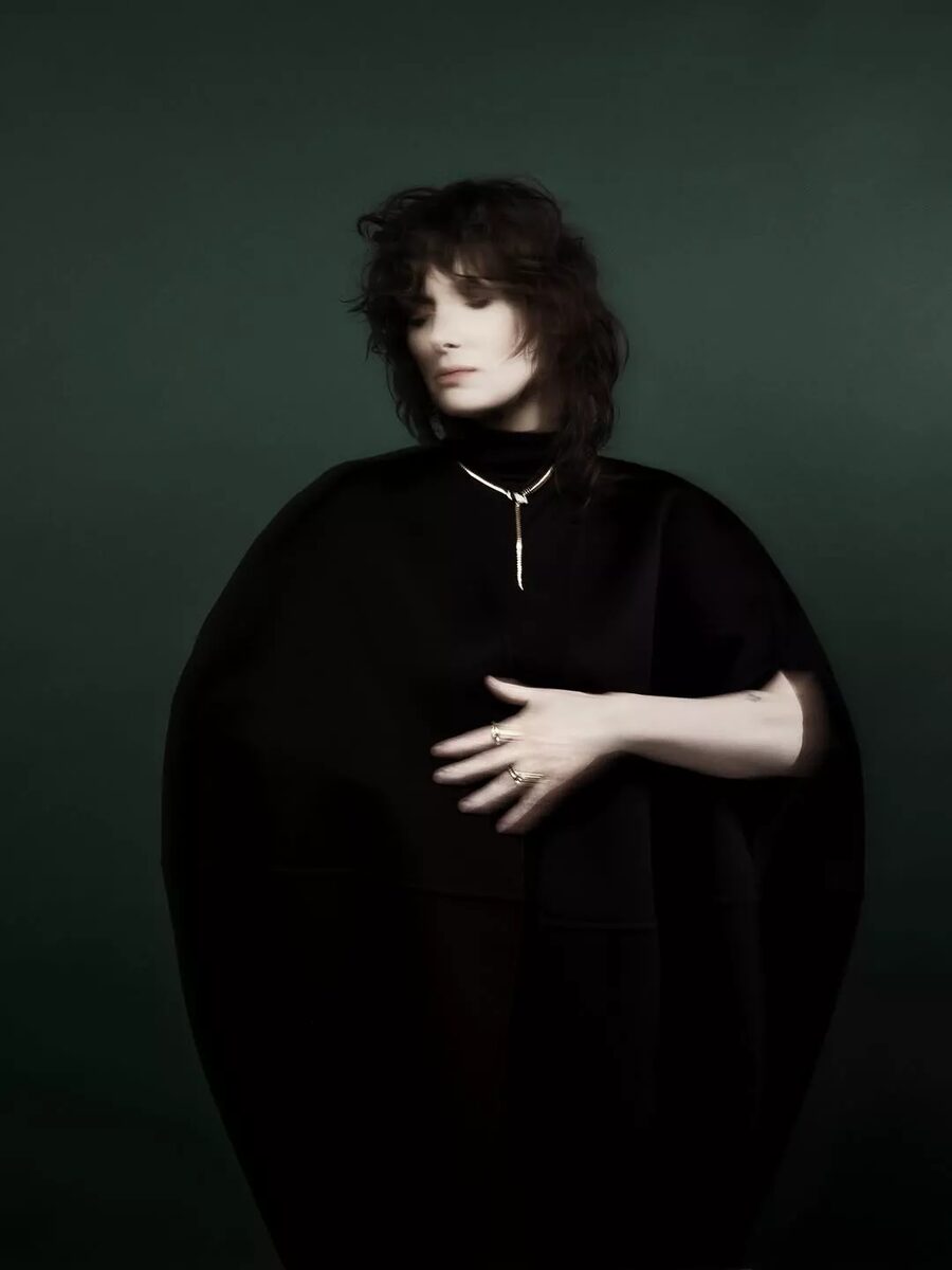Icon Reclaimed - Nadav Kander portrays acting legend Winona Ryder in Los Angeles