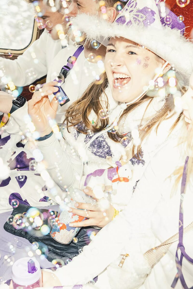Carnival in Cologne - Alexandra Polina photographed the "Pappnasenexpress" (a special carnival train) for DIE ZEIT