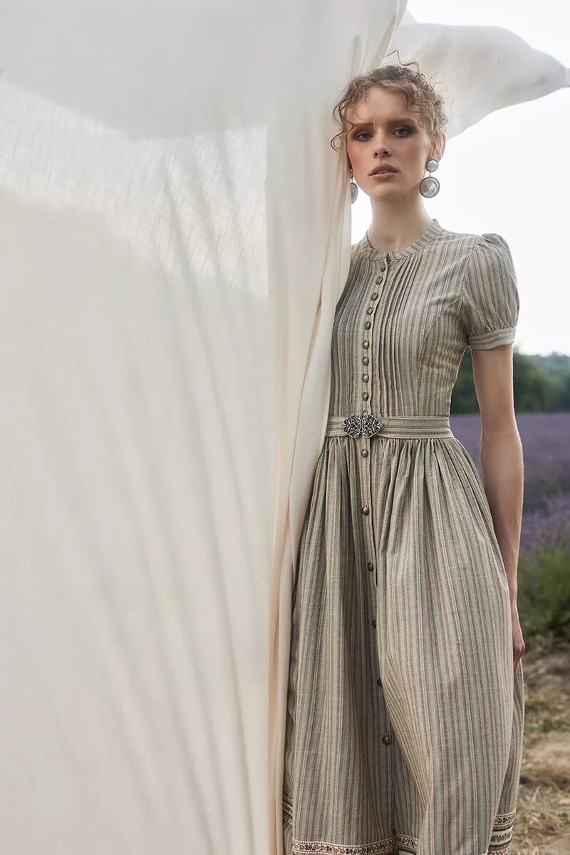 A modern love letter to tradition 💌 – Julia Trentini SS26 by Sacha Tassilo Höchstetter