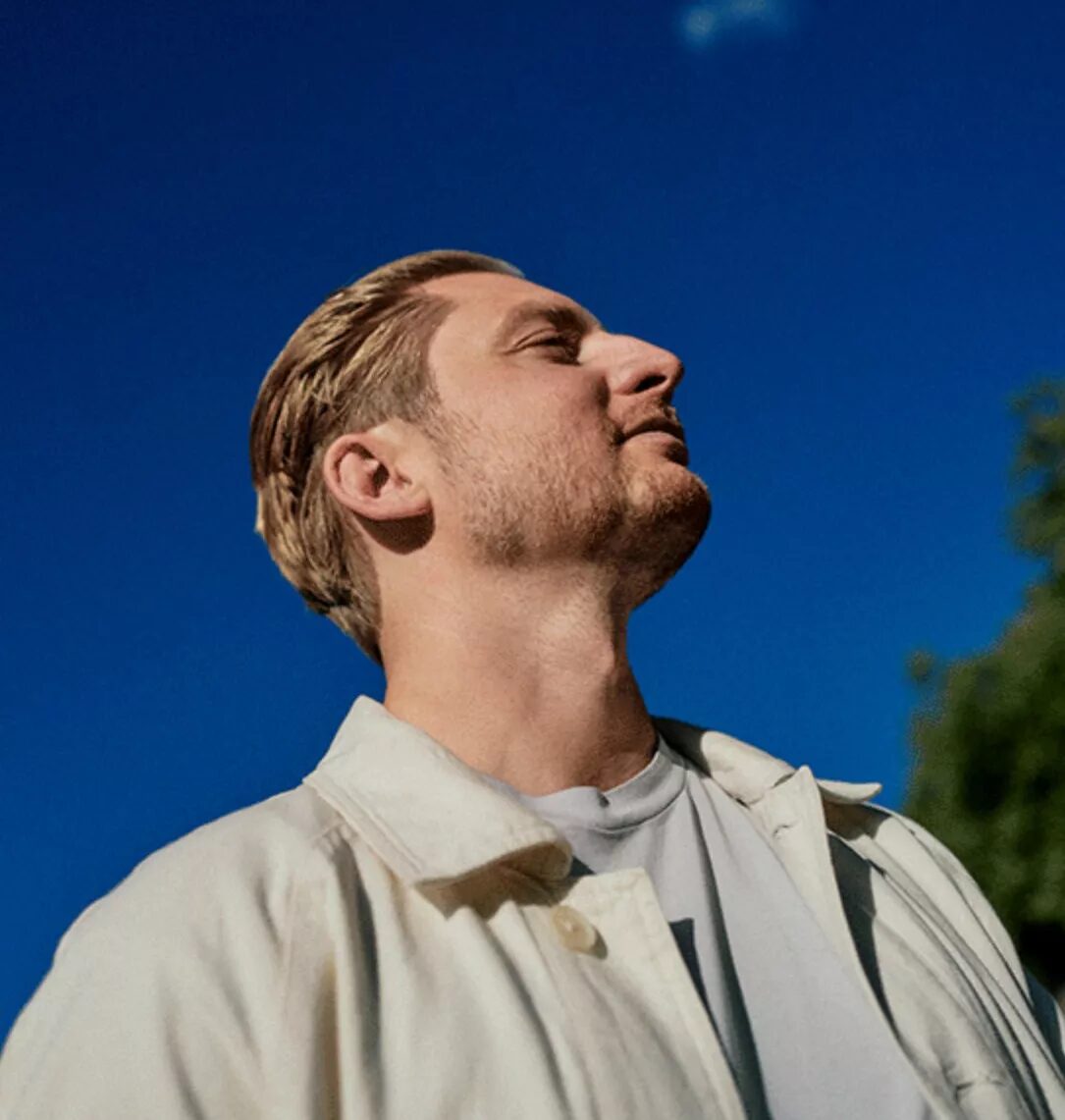 Enjoy the Sun. Daylong™ – Studio Marco Bienek on the Swiss sunmilk campaign &amp; interview on GoSee
