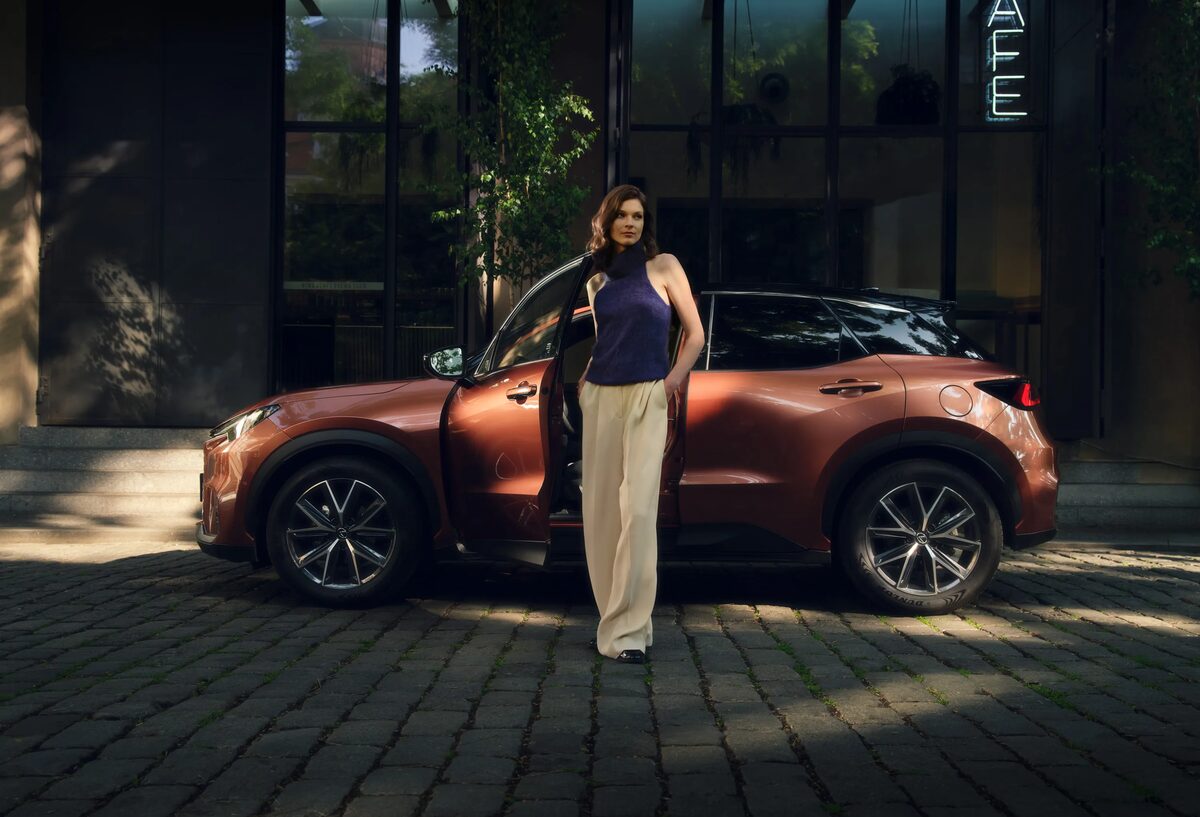 Sébastien Staub&nbsp;photographs the campaign for the new LEXUS LBX in Prague