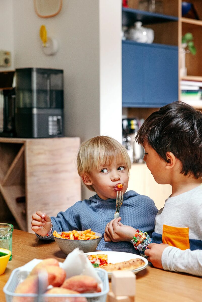 Claudia Gödke photographs new campaign for Freche Freunde