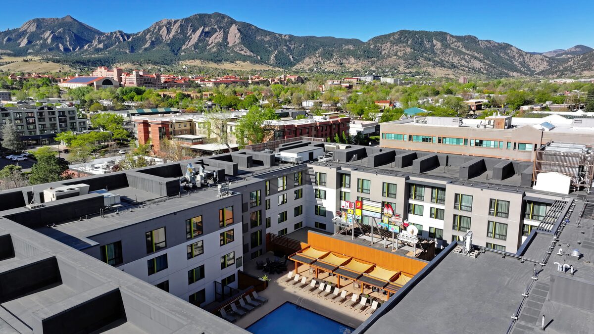 Aerials für das Hotel Hilton Garden Inn, Denver - von Fotograf Chad Chisholm
