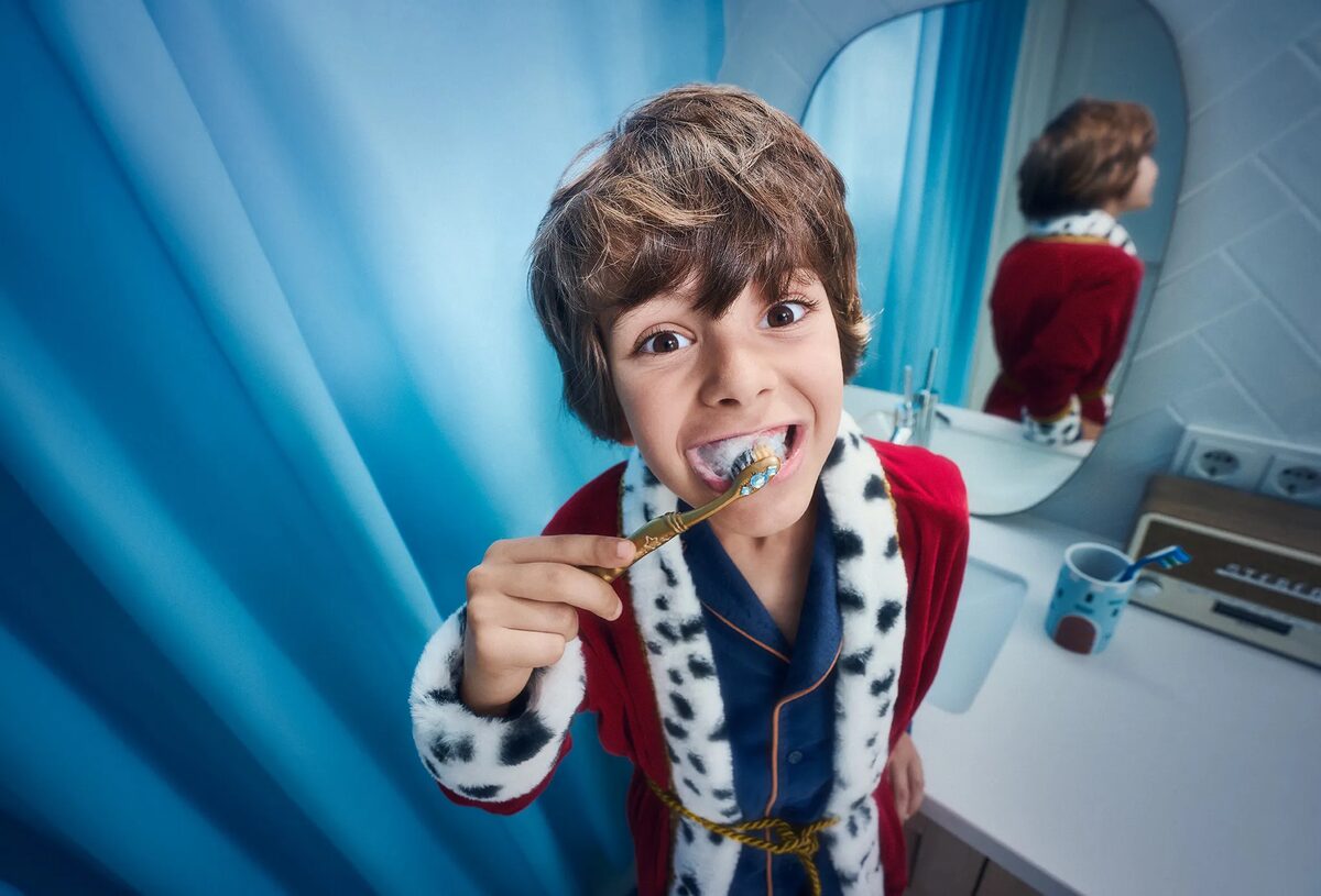 Ready for Life! – Miriam Lindthaler photographs and films the campaign for Allianz Austria’s supplemental dental insurance