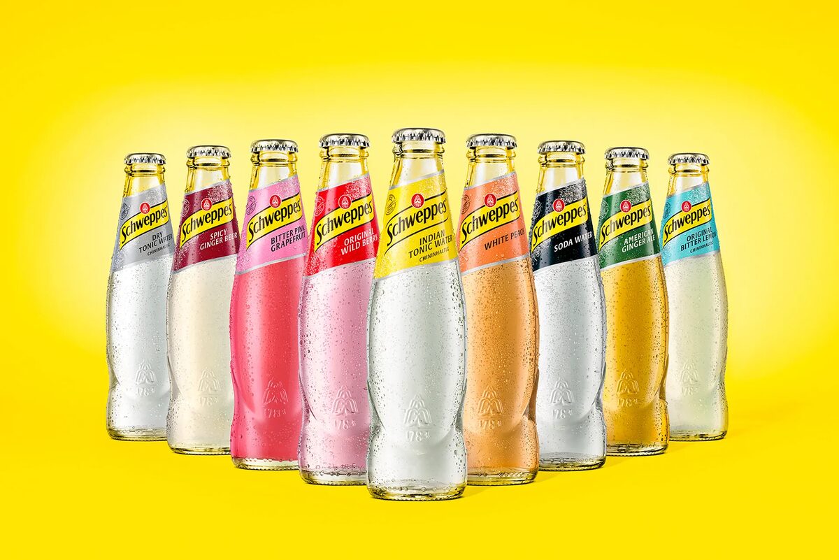 Schweppes White Peach and Friends – Photographer Christian Lohfink showcased the current product range for Schweppes Germany