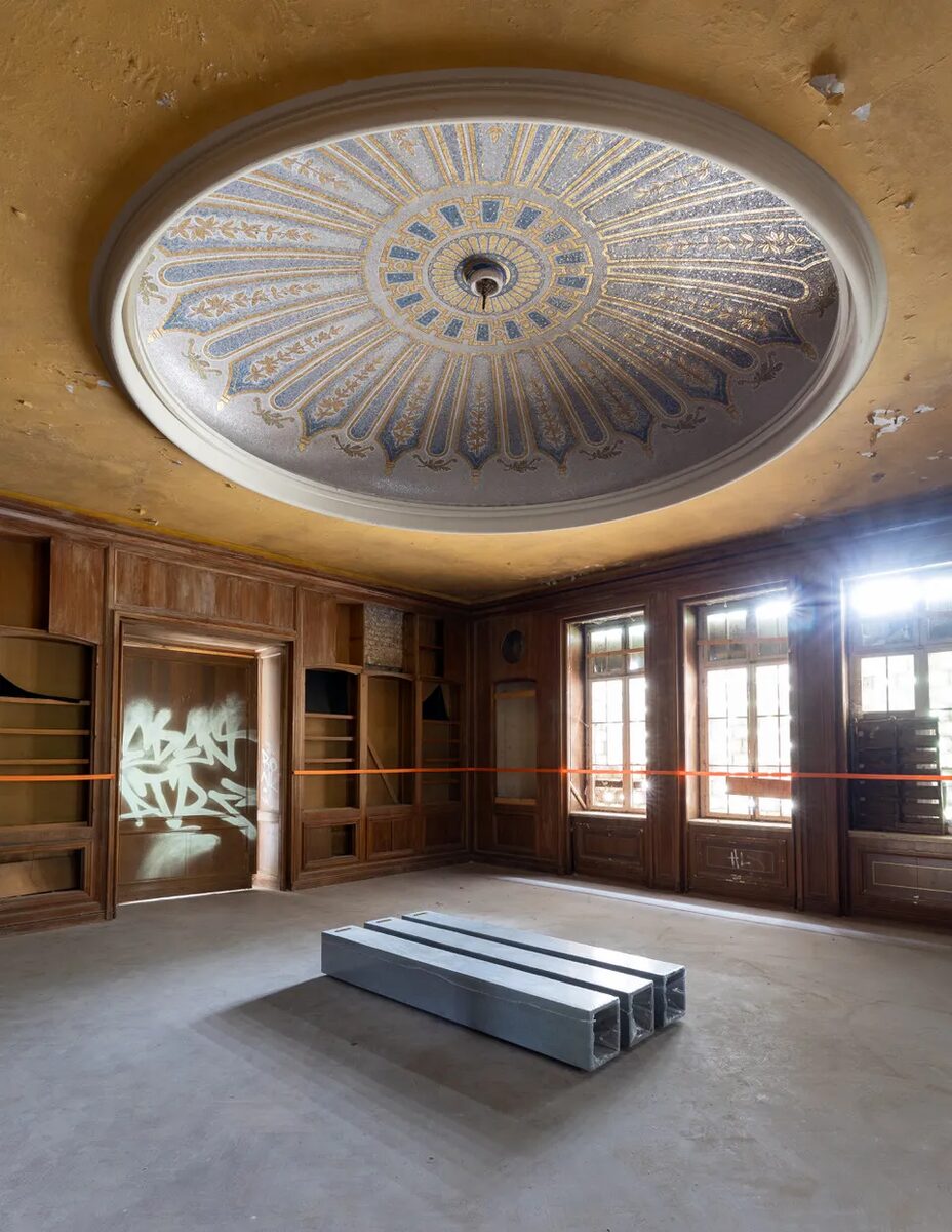 FUTUR group exhibition at the former Potsdam military casino, in collaboration with the Paris-based collective LeWonder