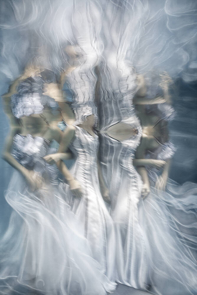 This must be underwater love. <b>Barbara Cole’s magical photos</b>. Bau-Xi Photo Gallery, Toronto presents ‘Duplicity’ – a weightless game of light and reflections