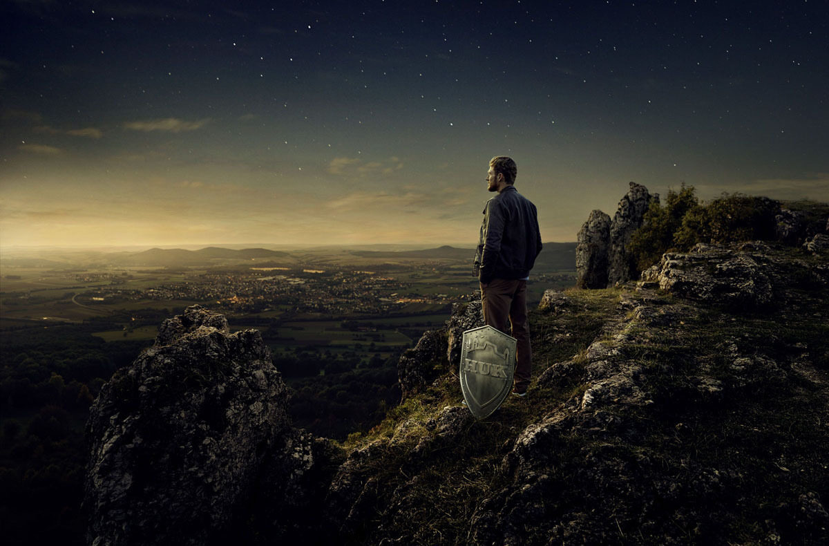 Markus Mueller : in Franconia’s idyll for the new HUK-Coburg campaign, in hot pursuit in the jungle for EVEREST POKER and in Switzerland for MIGROS