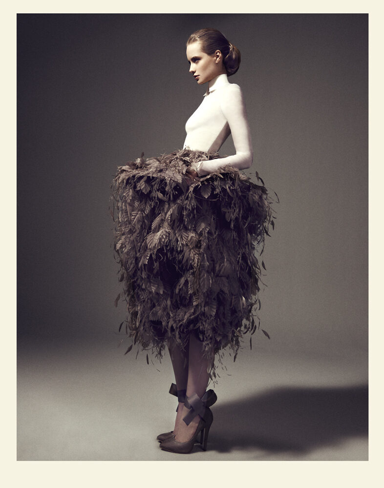 <b>Andreas Ortner</b> : shoots classic fashionable ESCADA ONLINE images and up and coming star fashion designer ASHI STUDIO’s new collection