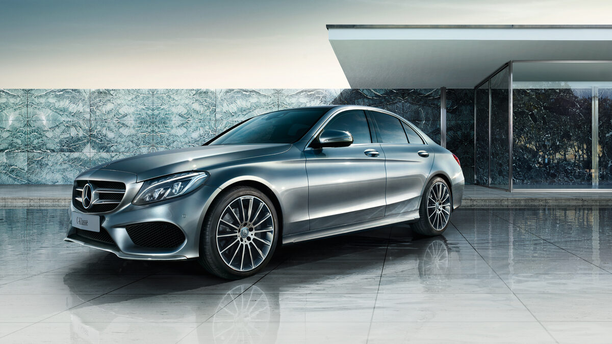 Jung von Matt/craft : modern luxury for the new C-class by Mercedes-Benz, international re-launch for Jim Beam, Mercedes-Benz vans in action and taste campaign for Rivella Germany
