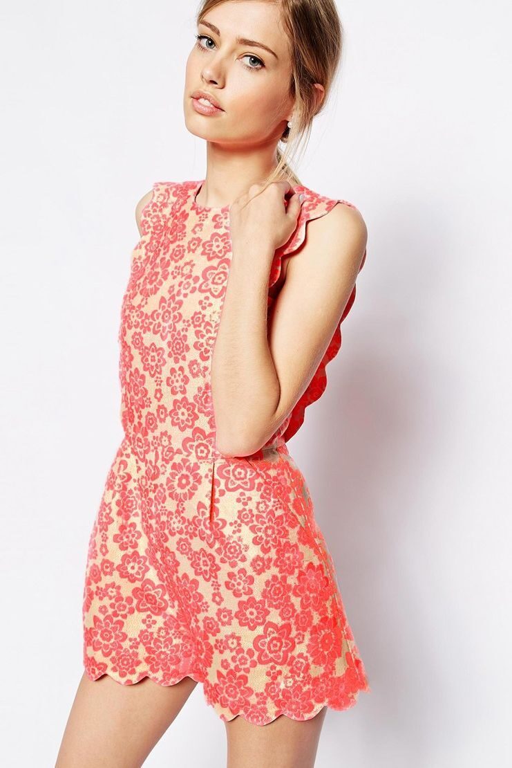 Erika K. gets us in the shopping mood for the ASOS online shop