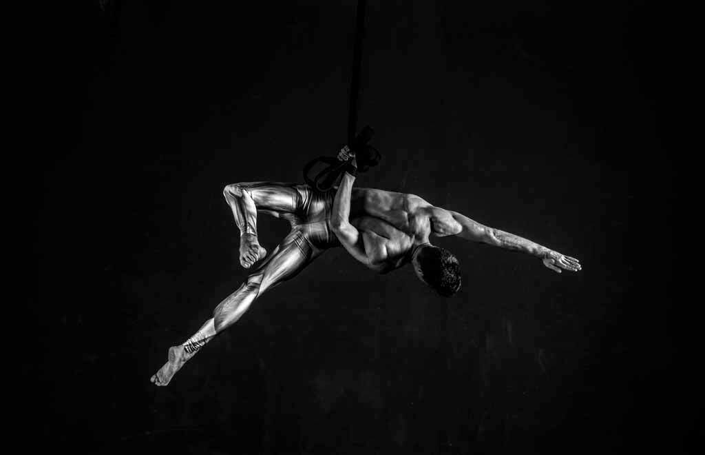 Aerial and stilts acrobat THOMAS S. c/o McFIT MODELS - a portrait on GoSee