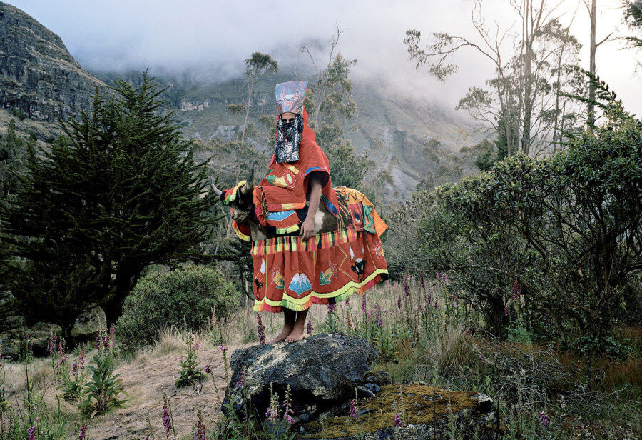 GoSee Tip: <b>Waska Tatay</b> the book by photographer Thomas Rousset and graphic designer Raphaël Verona