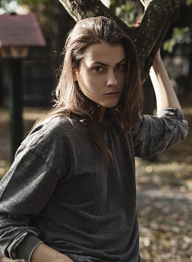 Mini portfolio of Paulina L. with new pictures