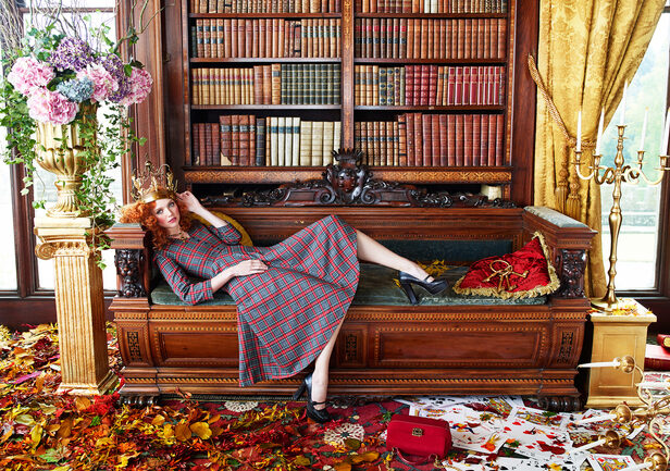 Agent Molly & Co : FIVE PLUS campaign, Illustrationen für DIOR Couture Paper Art, HEMKÖP, YAHOO, IKEA Icons, HUNGER Mag, OMM DESIGN, ELLE...