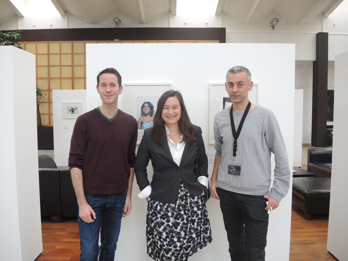 GoSee Quest Frances Uckermann, Art Director at STERN Mag, tells us about reports, her day at the editor's office and how photographers 'manage' to get printed by STERN, tips for photographer websites plus her personal Hamburg highlights