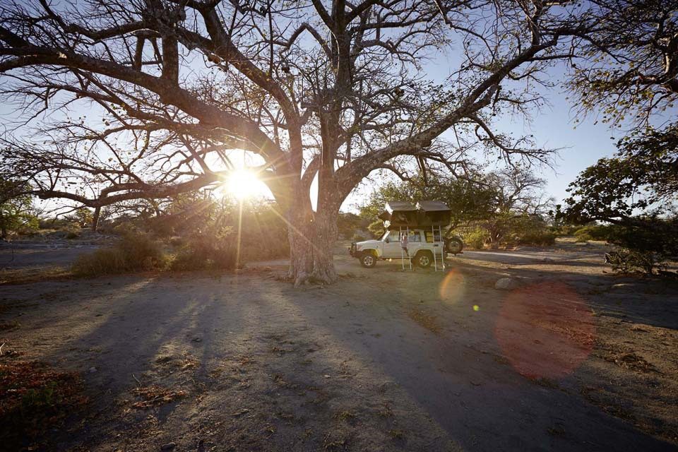 On a family safari in South Africa: photographer <b>Stefan SCHÜTZ</b> with travel report and multipage spread in NIDO Magazine