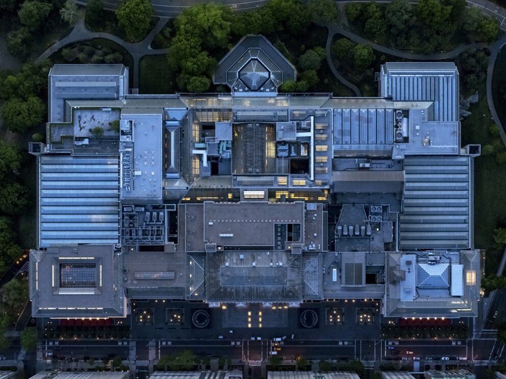 Hurry up! The graphical beauty of Los Angeles and New York from a bird's eye view still on through 22 August - Jeffrey Milsteins 'NY LA' in the Benrubi Gallery, NYC
