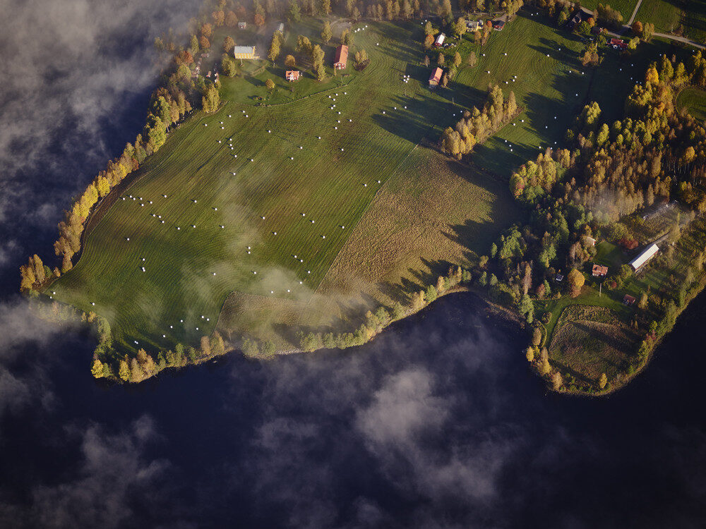 For LANDSHYPOTEK Värmland above the Swedish countryside - thanks to AGENT BAUER landscape photographer Brendan AUSTIN