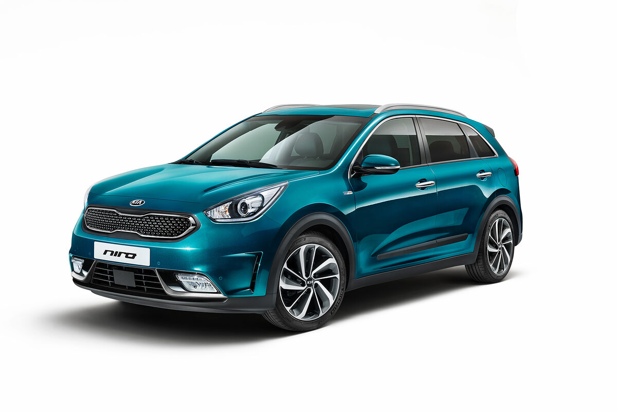 CKGRAPHIC : Post production for KIA Optima sports car and the KIA NIRO, which celebrated its world premiere at the Geneva International Motor Show 2016, for Innocean Worldwide Europe