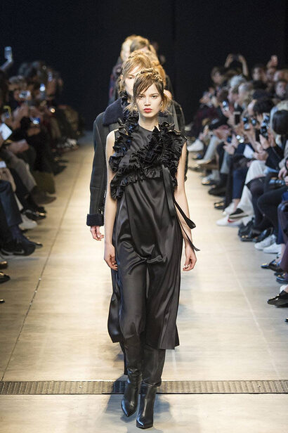 Sara WITT c/o LOUISA Models walks for LES COPAINS and COSTUME National at the Milan Fashion Week; we have the photos on GoSee