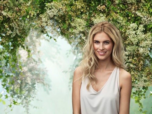 'Discover IDUN MINERALS' - das Online-Motiv der Kosmetikmarke mit Hair & Make-up von Alexandra ARONSSON c/o AGENT BAUER