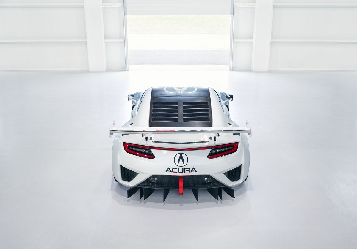 RECOM CGI for AUDI, PORSCHE and RECOM POST for VOGUE, BEST FASHION, ZEIT MAGAZINE, ACURA NSX GT3, and porfolio projects