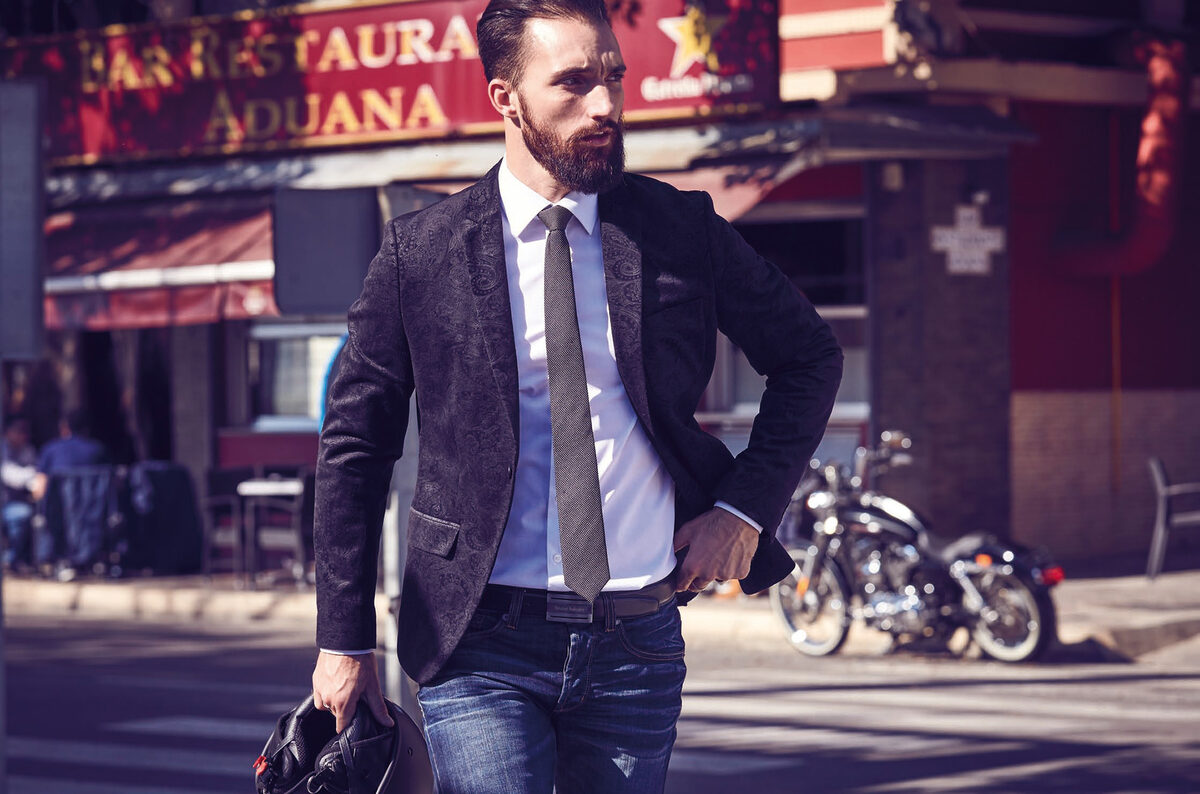 For men's fashion from OTTO with fashion photographer <b>Hendrik NENNECKE</b> in Spanish Valencia
