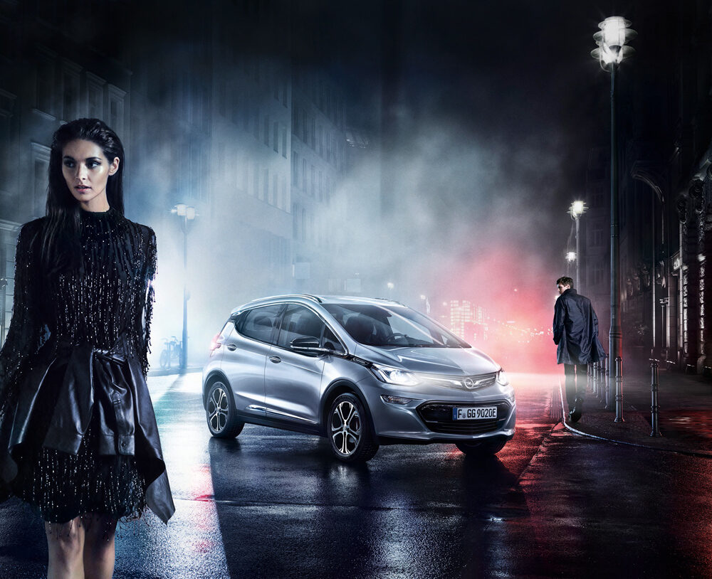 The electric revolution for everyday use: OPEL AMPERA-E fashion shoot with Phil Poynter for Scholz & Friends - production by Claas Cropp Creative Productions