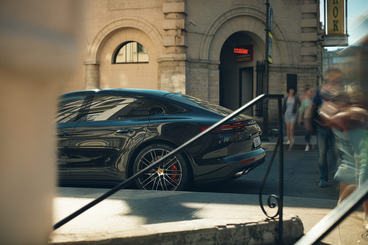 Frithjof Ohm + Pretzsch : CG lifestyle transportation projects for PORSCHE PANAMERA and the MAN TGE launch, plus an atmospheric personal project
