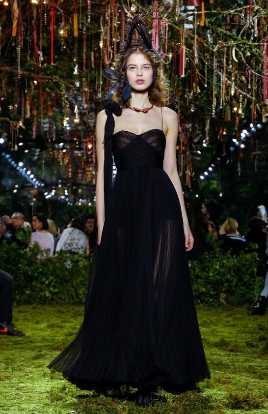Sara WITT c/o LOUISA MODELS on stage for DIOR Couture S/S 2017