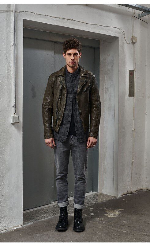Male Model Dennis DRÖMER c/o VIVA MODELS im aktuellen BE EDGY Lookbook, drei Motive für Euch auf GoSee
