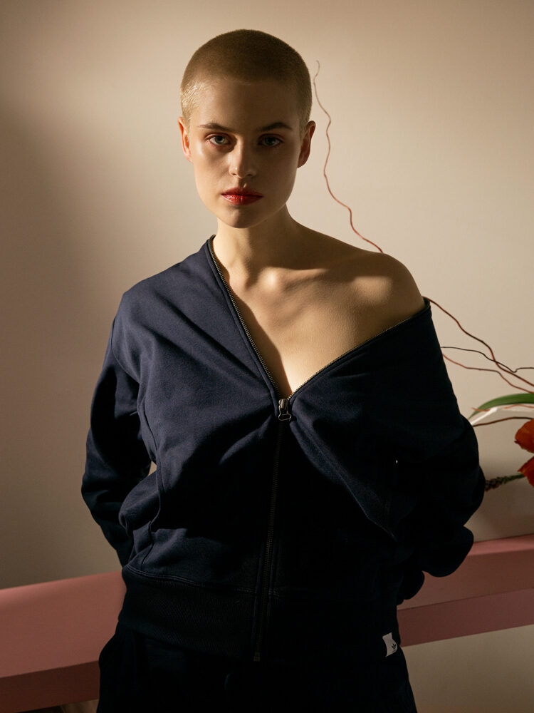 ADIDAS Special in der L’OFFICIEL – Set Styling von Tina REISINGER c/o PERFECT PROPS