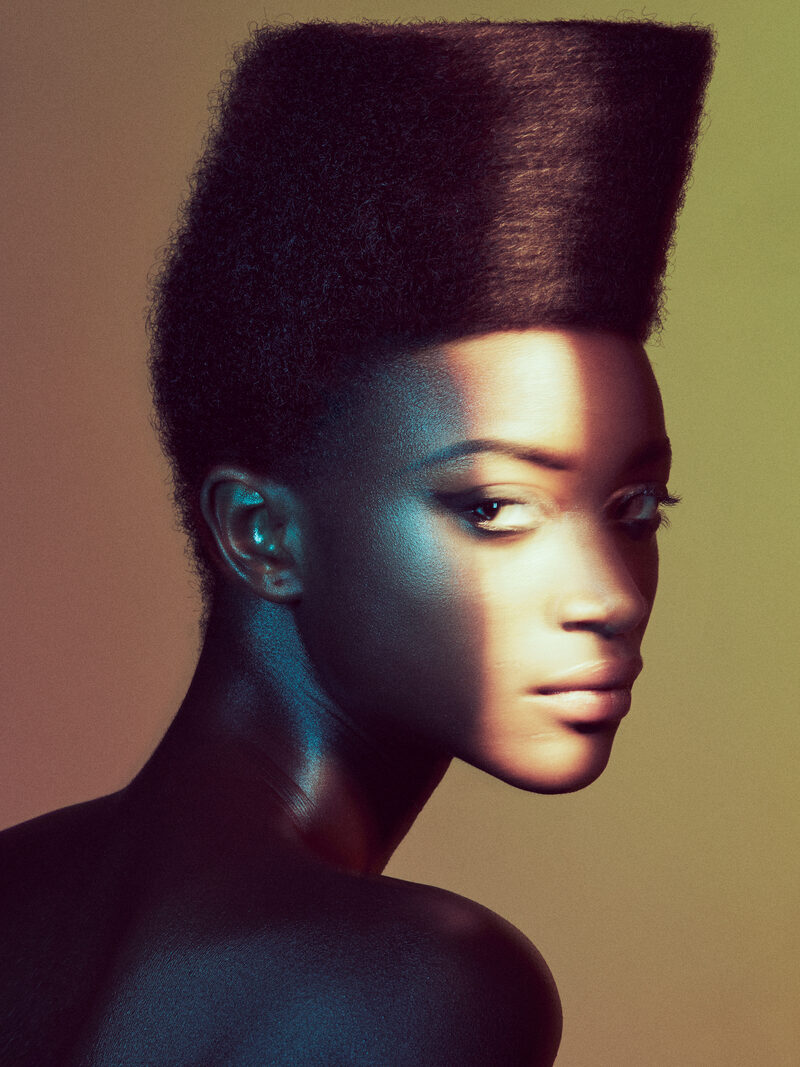 LUNDLUND presents Mode- und Beautyfotograf Mikael Schulz als new entry mit Beauty-Story für die TUSH auf GoSee