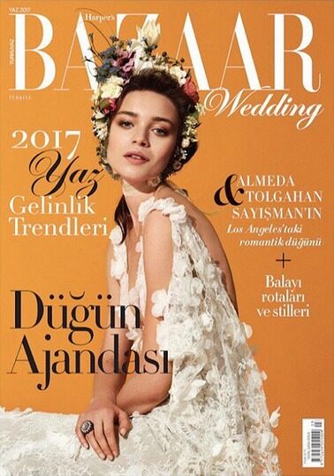 Cover-Shoot für die türkische HARPER'S BAZAAR WEDDING mit der bezaubernden <b> Karolina GORZALA c/o LOUISA MODELS</b>, natürlich ganz und gar in blütenreinstem, unschuldigem Weiß