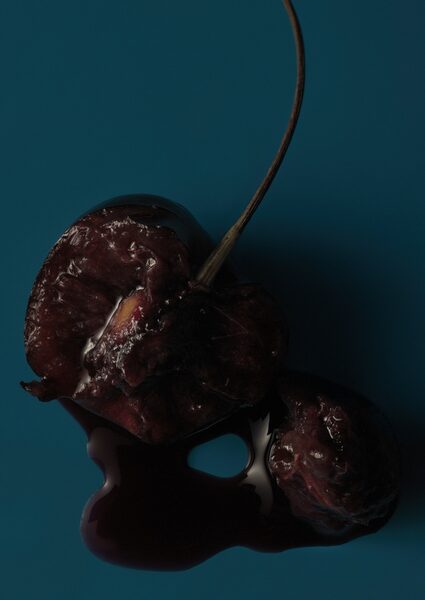 <b>LUNDLUND</b> presents still life expert &amp; food photographer Gustav Almestål with a creative portfolio and films on GoSee as well as Axel Filip Lindahl for H&amp;M Fashion Finds, and a VOGUE JAPAN fashion film by Marcus Ohlsson