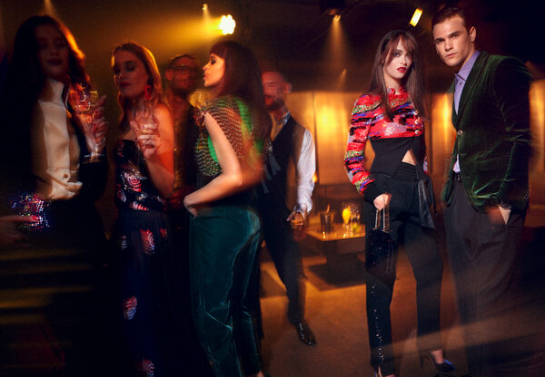 <b>LISE ANNE MARSAL</b> : the spread 'Maille Love' &amp; the party editorial photographed in the hip Milan 'Armani Private Club' for GALA France
