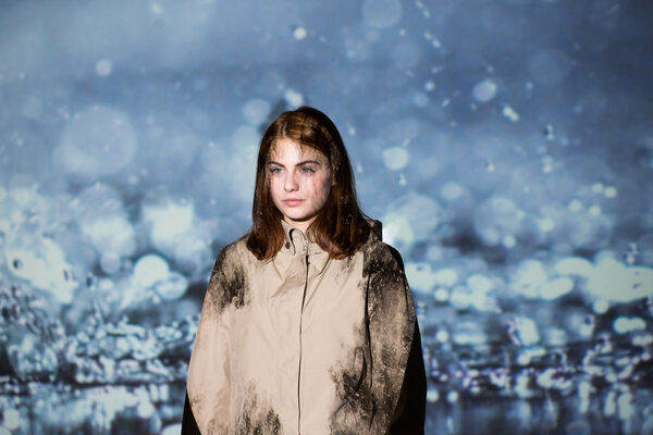 Respect, Recycle, Rethink! Die <b>Natural Born Explorers</b> produce a film for the TEXAPORE ECOSPHERE S/S 2018 collection for JACK WOLFSKIN with lots of nature in the studio