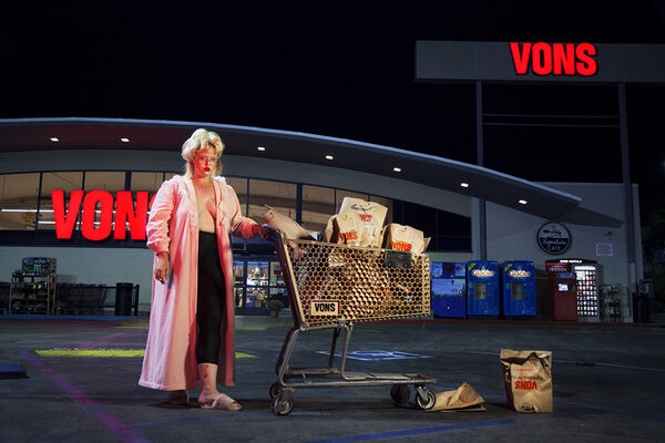 GoSee loves : <b>Nadia Lee Cohen : Not a Retrospective</b>, La Térmica in Malaga (Spain) presents the colorful world of the British artist and filmmaker