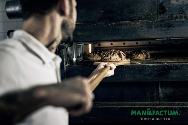 Neue MANUFACTUM Brot &amp; Butter Werbemotive von Fotograf <b>Jan KOPETZKY c/o KLAUS STIEGEMEYER</b>