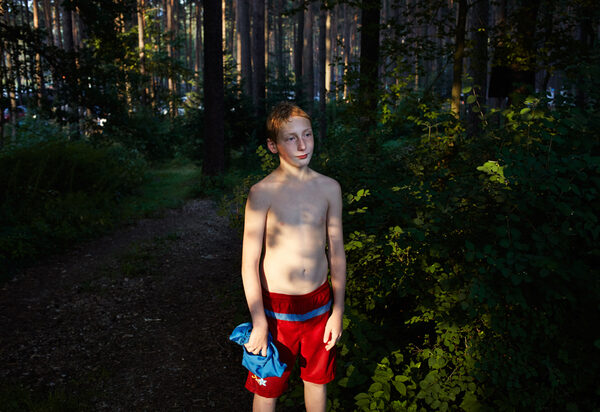 London resident Hana Knížová wins PORTRAIT Gold at the <b>GOSEEAWARDS</b> - we present you her works once again on GoSee