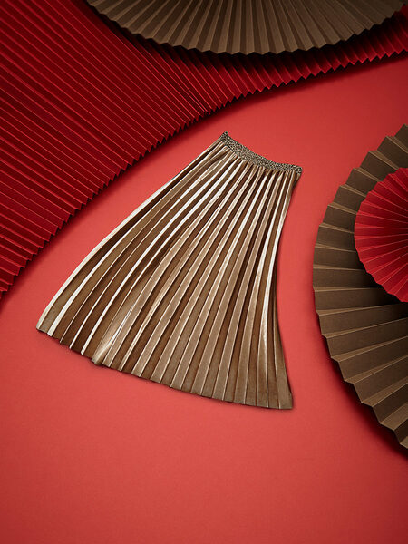 Paper artist, set designer and photographer <b>Maren Schabhüser c/o Double T Photographers</b> gets her origami on for BARBARA MAGAZINE