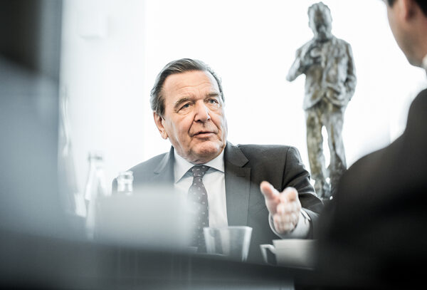 nilshendrikmueller
