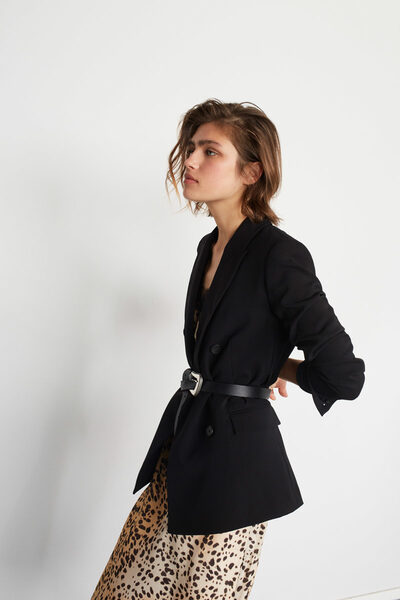 Model Zak c/o Munich Models im 'Road to Marrakesh'-Lookbook für SET Fashion - Fotos <b>Johannes GRAF c/o HILLE PHOTOGRAPHERS</b>, Hair &amp; Makeup Sabine Heberle
