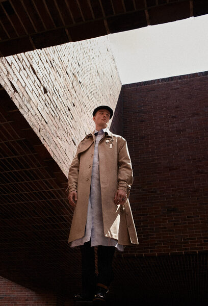 Michael Munique c/o Agentur Neubauer fotografiert für das APPROVED Magazin - Retouch by <b>RA/RE Ramona Reuter</b>