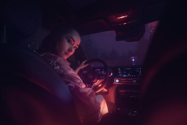 ‘Icons of a new generation’ MERCEDES-BENZ is the exclusive automobile partner of all global League of Legends Esports events by Riot Games – the mystical campaign by <b>Frederic SCHLOSSER c/o UPFRONT</b> on GoSee