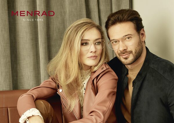 Model Rosanne Swart und Quentin Emery c/o Louisa Models in der MENRAD Eyewear Kampagne Herbst/Winter 2020-21 - Fotos <b>Johannes GRAF c/o HILLE PHOTOGRAPHERS</b>, Styling Valentina Milacovic