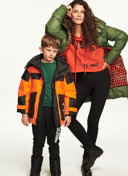 <b>MAX VON TREU</b> photographs for INSTYLE GERMANY with model and jewelry designer Dari Maximova and her two sweet children in the latest ski fashion at a studio in Berlin