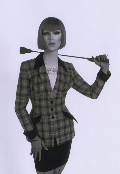 <b>BASICS BERLIN</b> : High glam meets mega drama! Berlin drag queen Chloe Waldorf presents her Thierry Mugler vintage looks ‘The Label Archive’ in Deutsch VOGUE